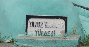 Yavuz Analar Türbesi