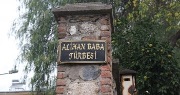 Alihan Baba Türbesi