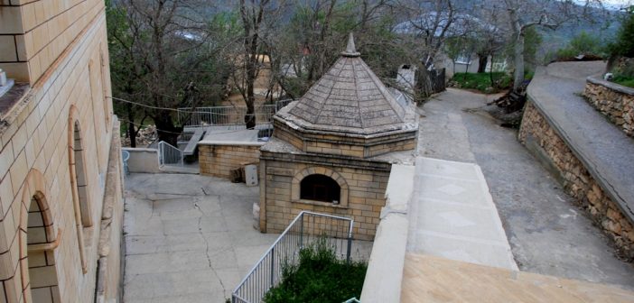 Hıdır Abdal Türbesi