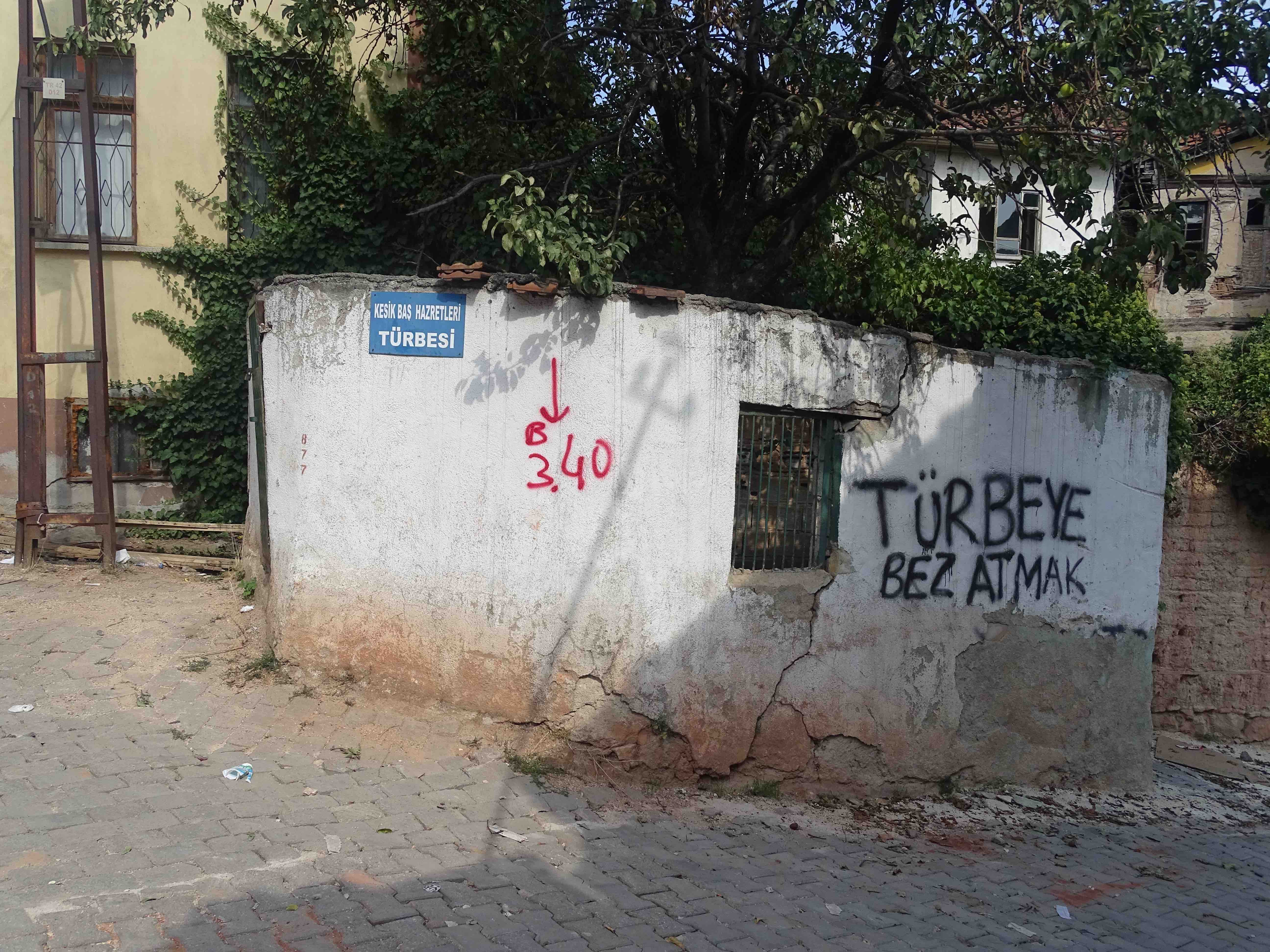 Kesikbaş Türbesi