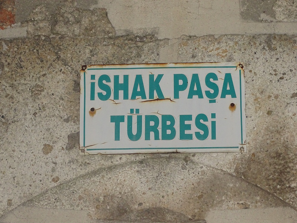 İshak Paşa Türbesi