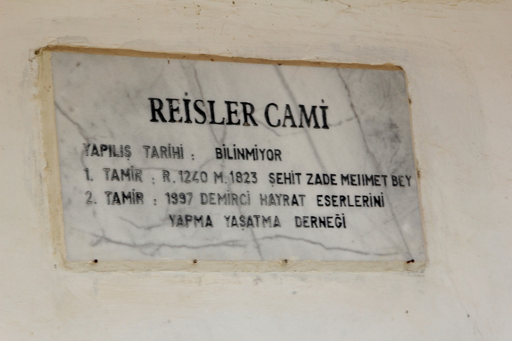 Reisler Türbesi