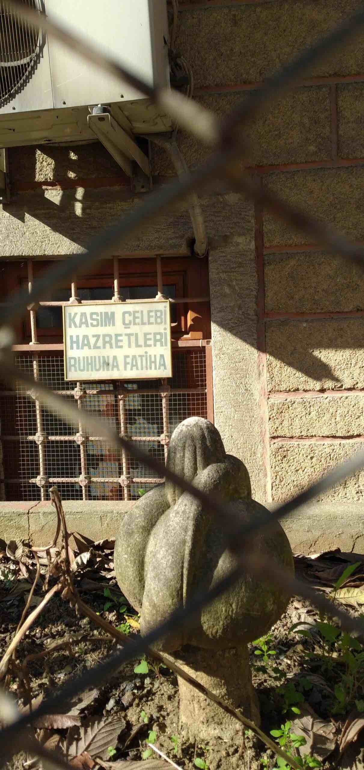 Kasım Çelebi Türbesi