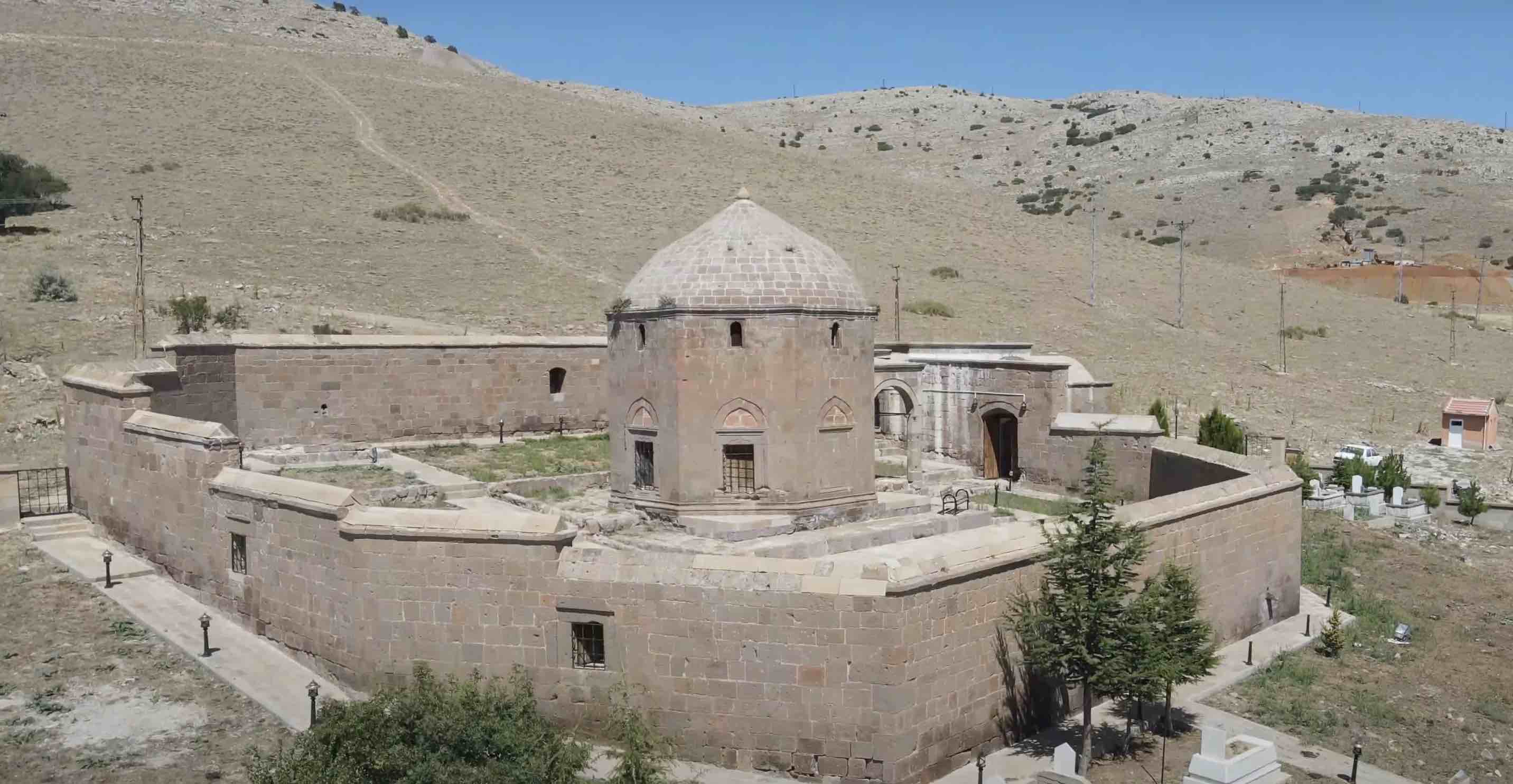 Şeyh Hacı İbrahim Tekkesi Türbesi