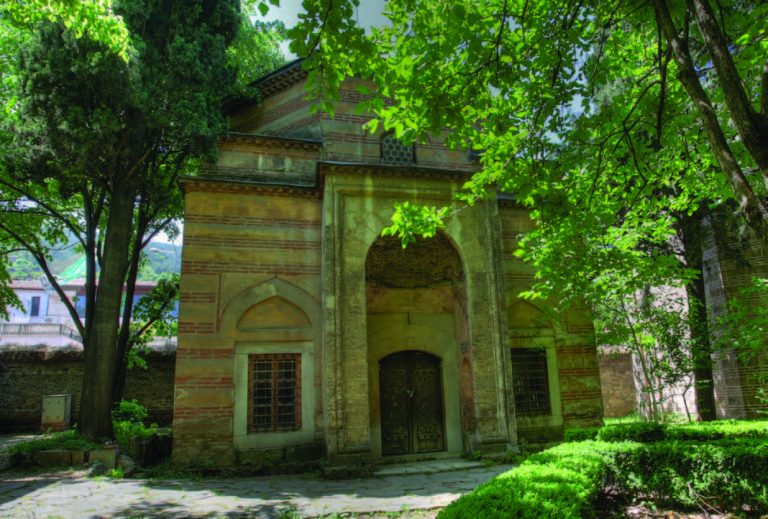 Mükrime Hatun Türbesi